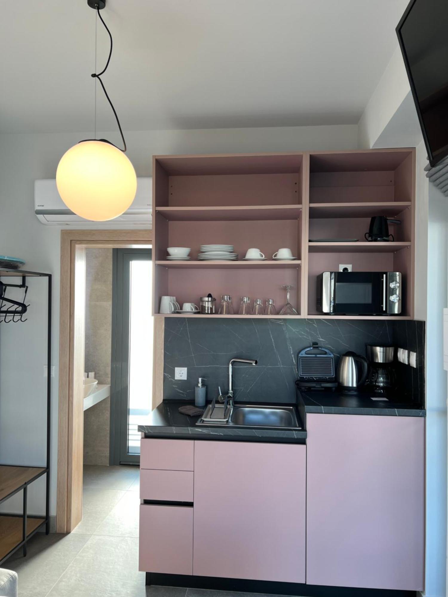 Aeson Premium Living Aparthotel Volos Eksteriør bilde