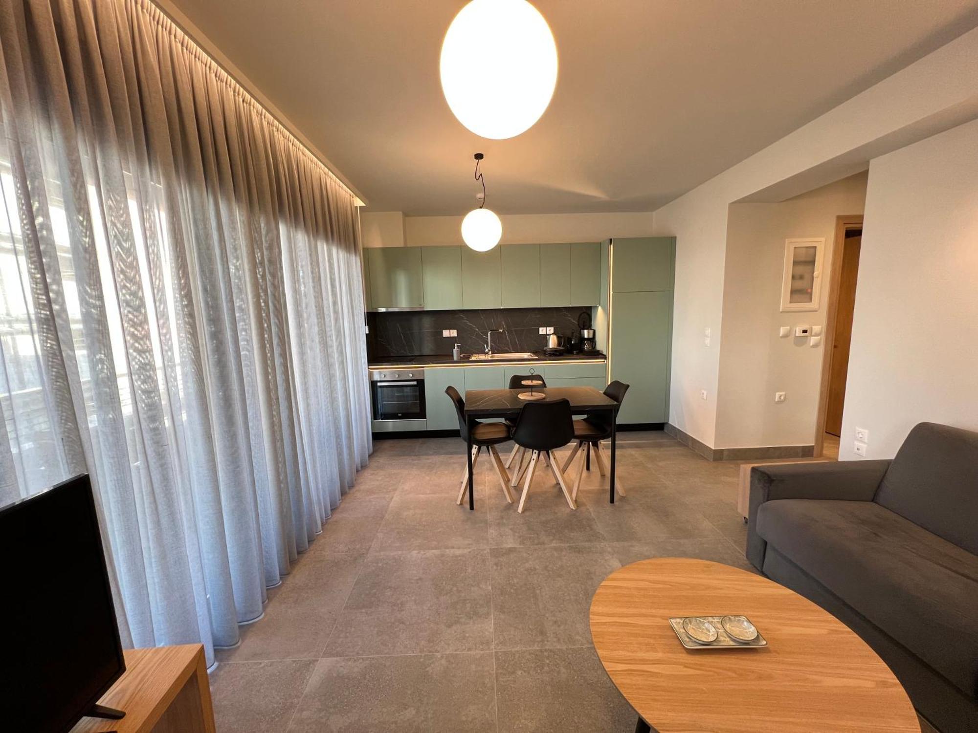 Aeson Premium Living Aparthotel Volos Eksteriør bilde